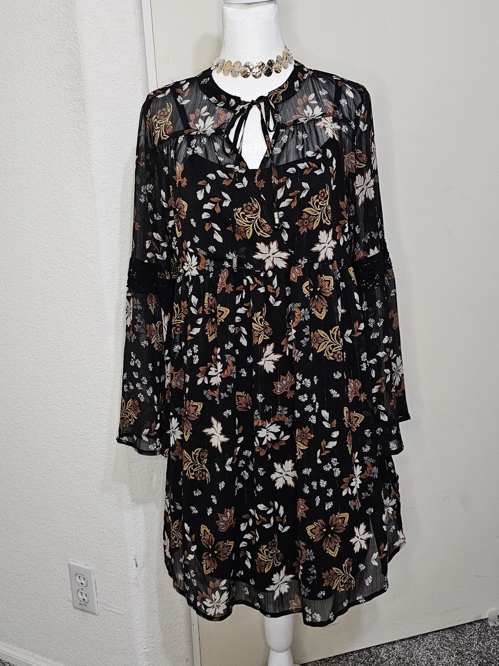 Knox Rose Black Floral Long-Sleeve Tie-Neck Dress Sz S